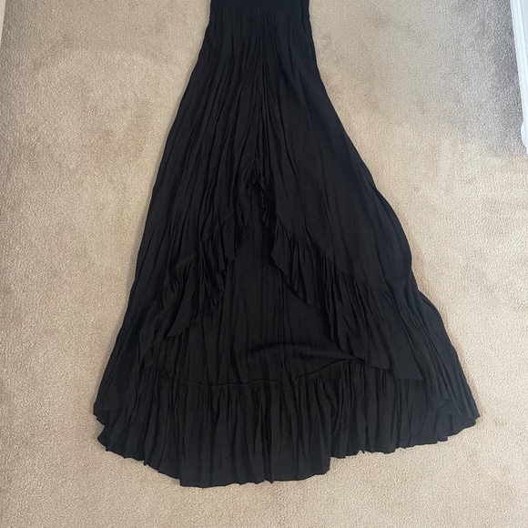 Black maxi with flutter sleeves and smocked bodice - Picture 8 of 8